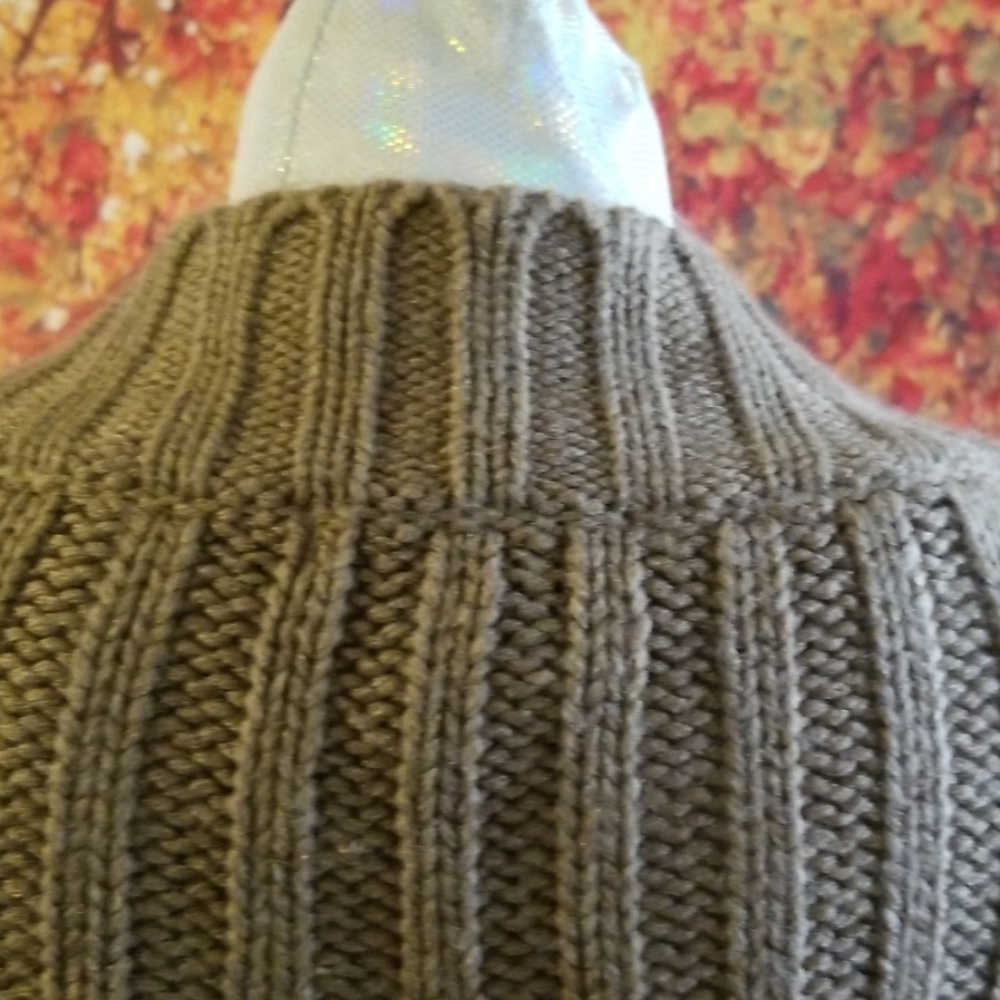 Chunky Knit Button-Up Sweater - Brown - Picture 7 of 7